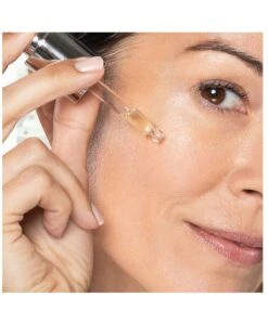 Neutrogena Rapid Wrinkle Repair® Anti-Wrinkle .3% Retinol Lightweight Facial Oil 9 Neutrogena Rapid Wrinkle Repair® Anti-Wrinkle .3% Retinol Lightweight Facial Oil -Neutrogena Shop 6812121 alt3