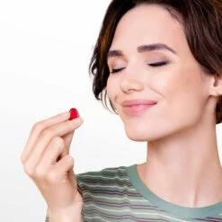 Neutrogena Clear Complexion Antioxidant Gummies With Zinc, Vitamin A, C & E - Strawberry Flavor - 60 Ct -Neutrogena Shop GUEST d052fae5 c0be 43e4 bb71 4465287d60d2